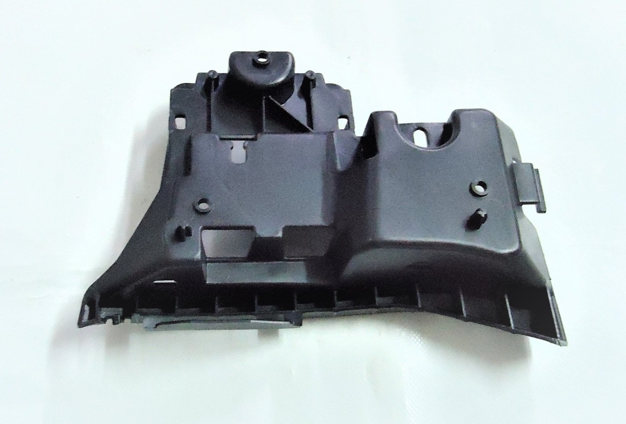 Arka Tampon Bağlantı Braketi Focus Sol Sedan 2019/-