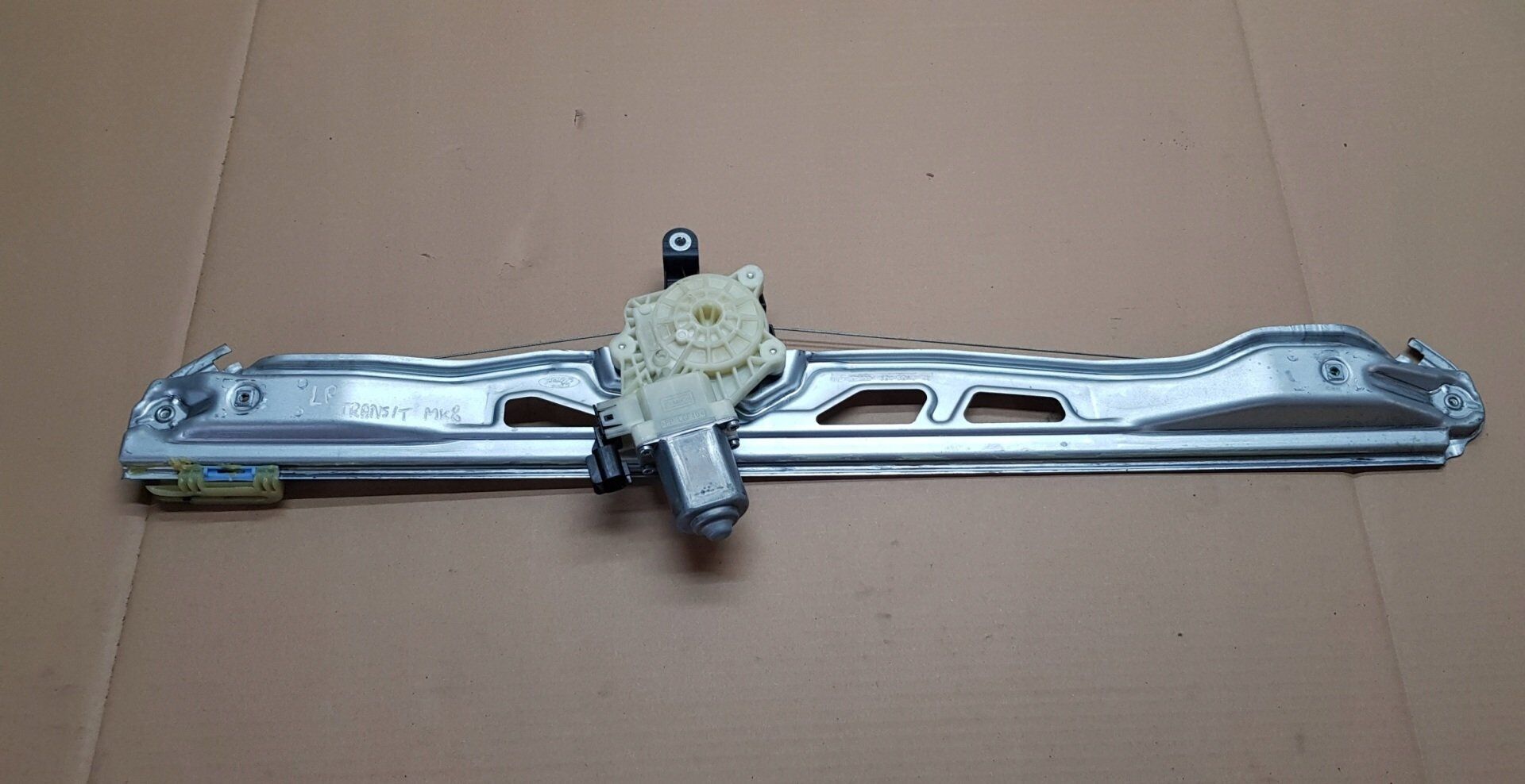 Cam Krikosu Transit V363 Sol 2 Pinli