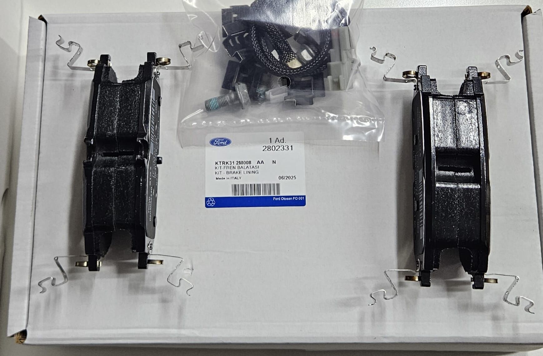 Arka Fren Balatası Transit V363 Custom V362 2024/-